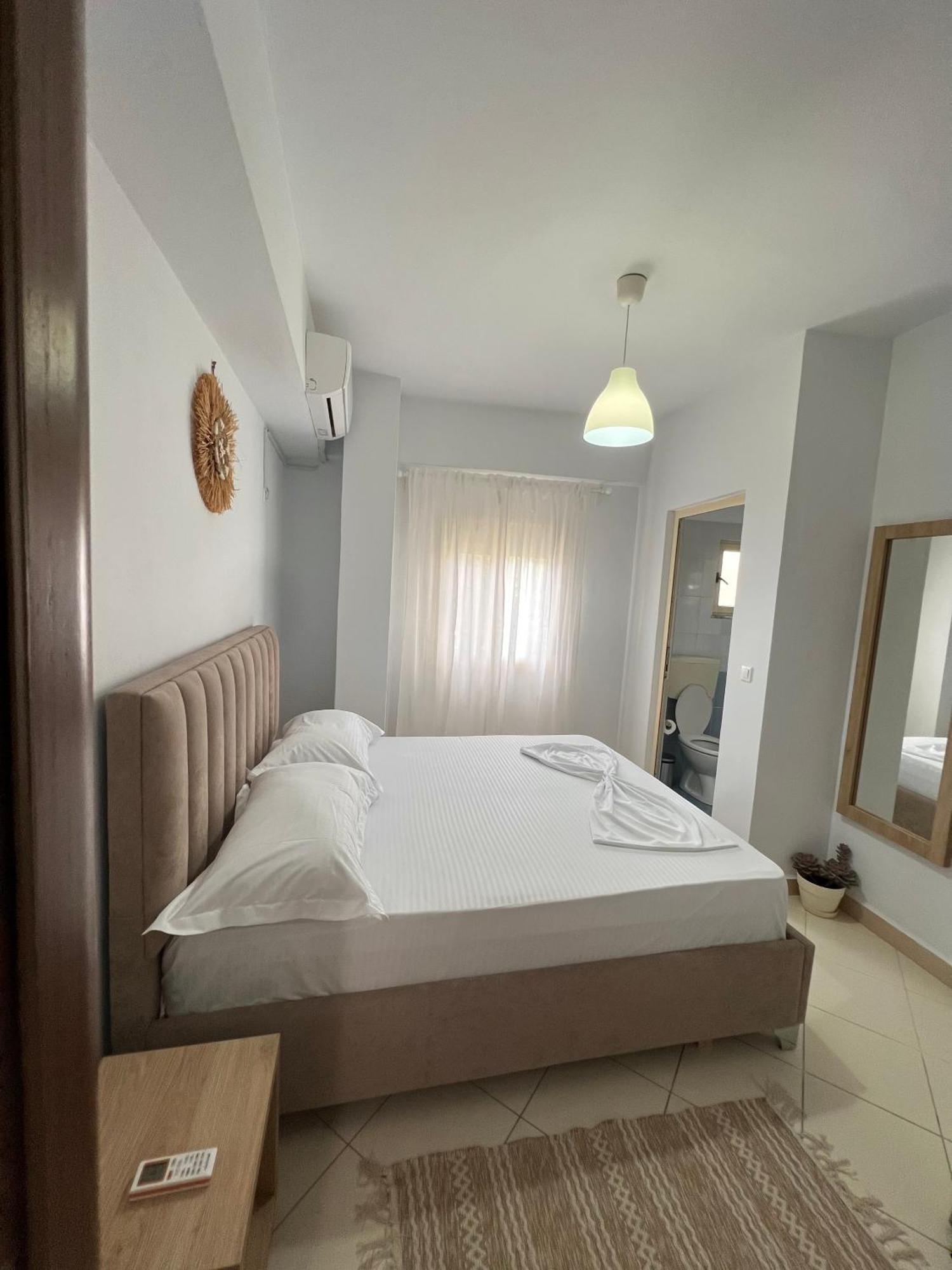 Helios Rooms Sarandë Exterior foto